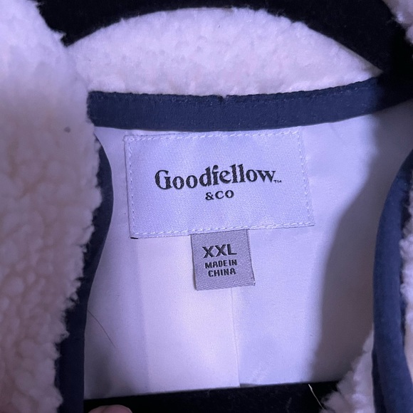 target jacket - Picture 2 of 2